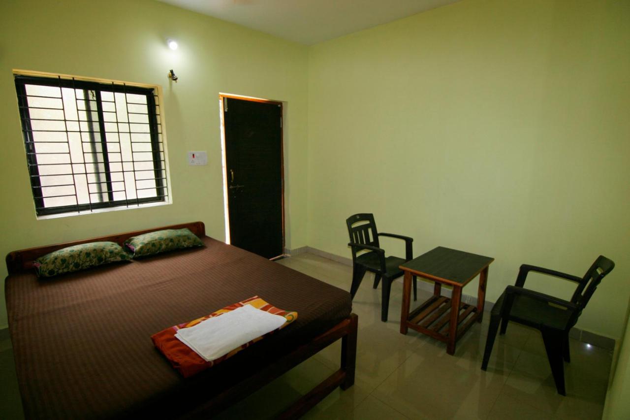 Rudra Holidays Guest House Arambol Exterior foto